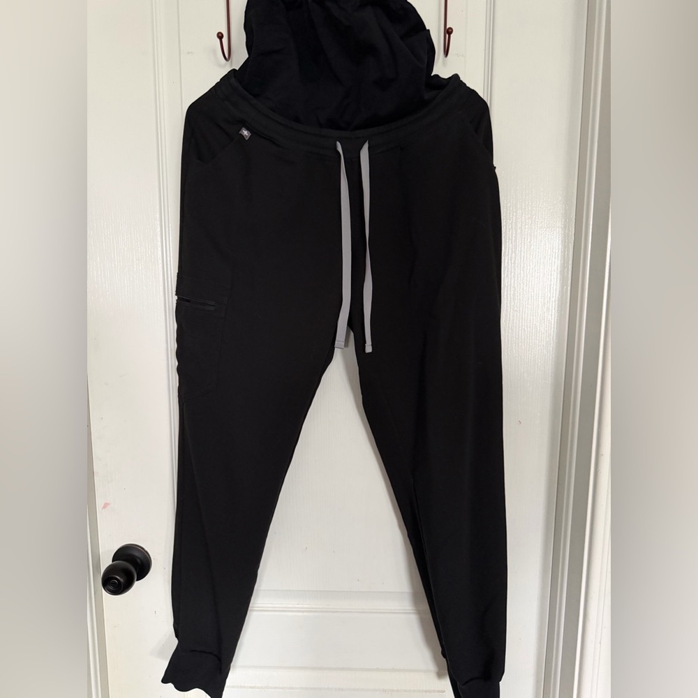 Figs Maternity Black Zamora Jogger pants